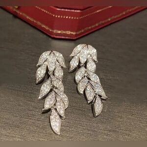 ♥️E Individually $10 Or Bundle 5/$20 Elegant Silver Leaf Drop Earrings